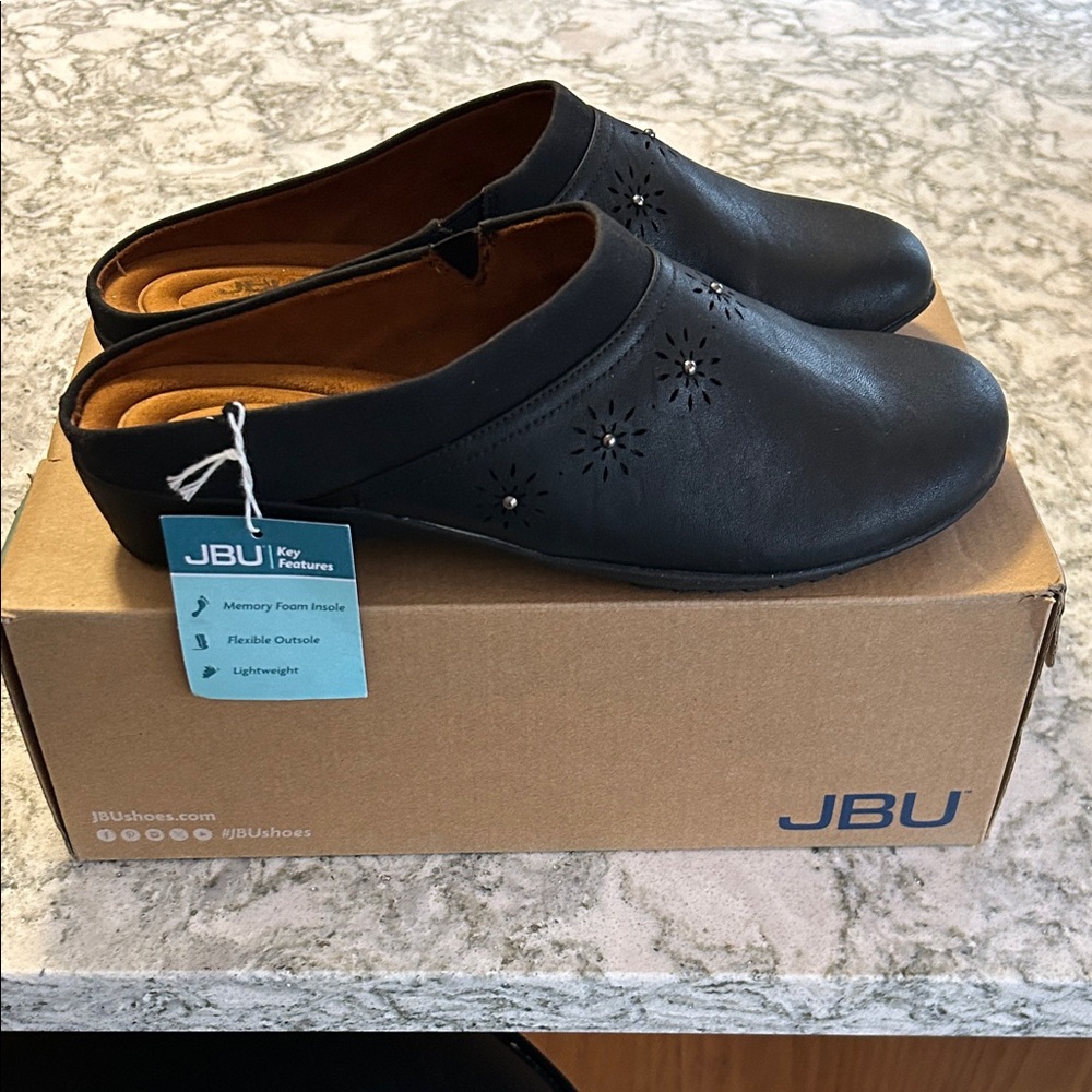 JBU Black “Vista” clogs - Picture 3 of 7